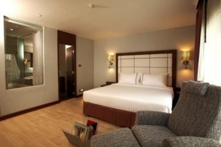 S Sukhumvit Suite Hotel