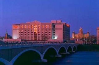 Embassy Suites -On the River
