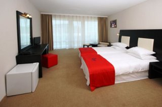 Calypso Hotel