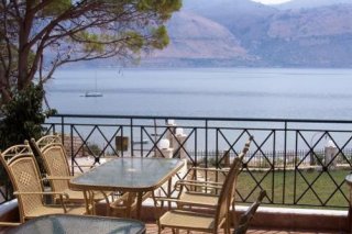 Lazaratos Hotel