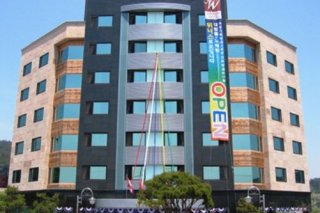 Winners Tourist Hotel