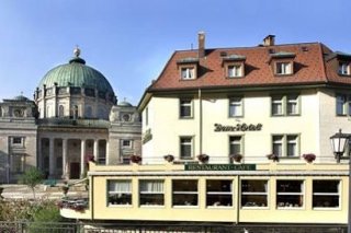 Dom-Hotel