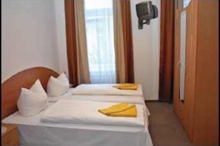 Hotel Adam