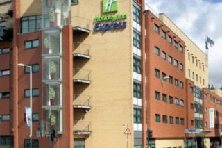 Holiday Inn Express  City Riverside