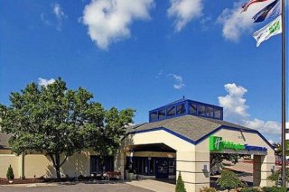 Holiday Inn Express Hotel & Suites  Airport