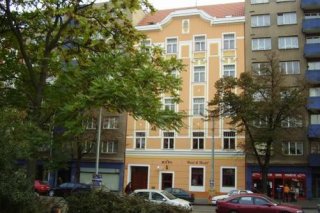 Leon Hotel