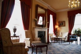 Drummond Hotel