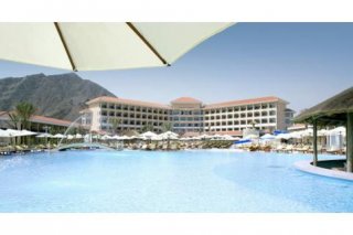 Fujairah Rotana Resort & Spa Beach