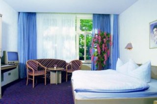 Birth City Hotel
