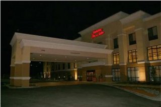 Hampton Inn & Suites