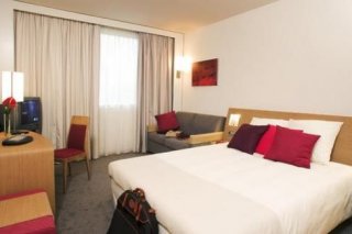 Novotel  Puente de La Paz