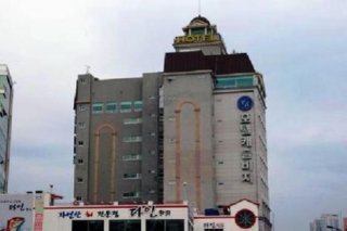 Castle Beach Hotel