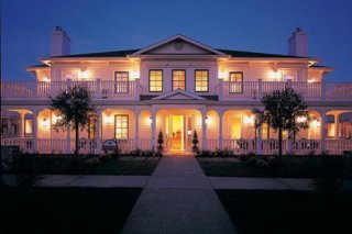 MacArthur Place Inn & Spa