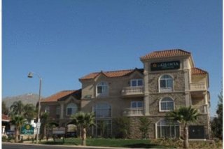 La Quinta Inn & Suites