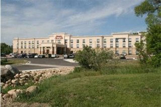 Hampton Inn & Suites