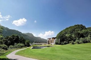Grand Tirolia Golf & Ski Resort