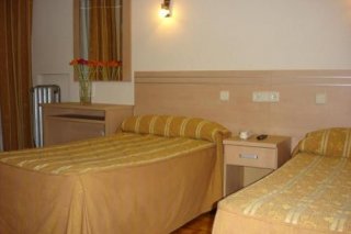 Hostal Avenida