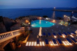 Pagoda Hotel & Residence