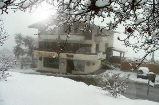 Toko Chalet Hotel & Restaurant