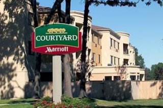 Courtyard by Marriott-
