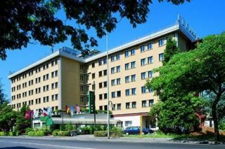 UNA Hotel