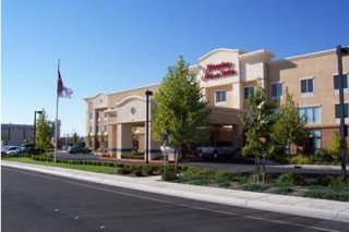 Hampton Inn & Suites