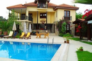 Dostlari Evi