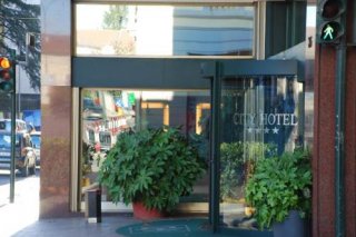 City Hotel