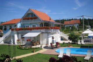 Pool Apartments Plitvice Lakes