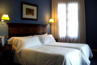 Tryp Arenal
