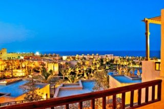 Tamra Beach Hotel
