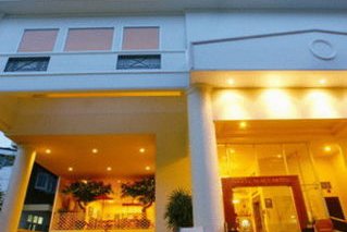People Place Hotel 2