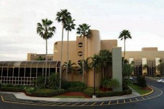 Holiday Inn Hotel & Suites Ft. Lauderdale
