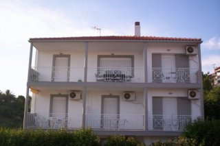 Mylos Apartments