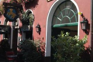 Hip Hotel
