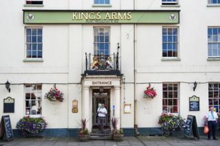 Kings Arms Hotel