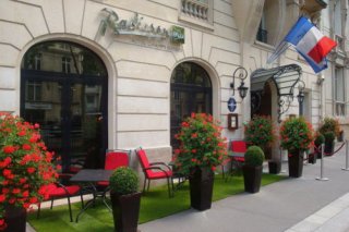 Radisson Blu Hotel Champs-Elysées
