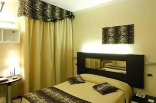 Hotel University