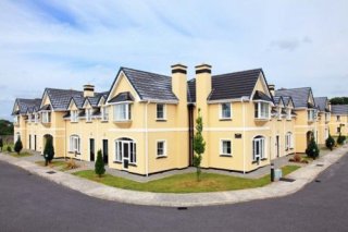 Muckross Lakeside Holiday Village