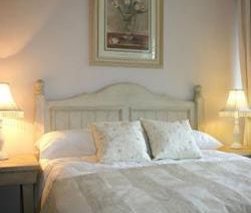 Lorraines on Lincoln Guest House