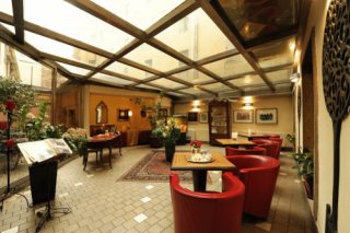 Hotel Carrobbio