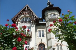 Chateau Les Roches