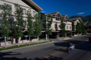 Homewood Suites by Hilton