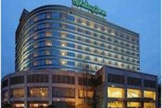 Holiday Inn  Century City-East