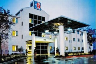 Motel 6