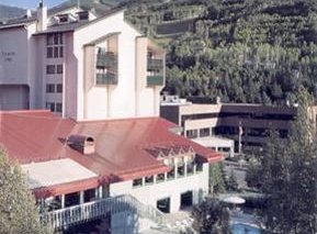 Evergreen Lodge at