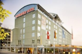 Mövenpick Hotel  Airport