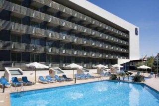 Tryp Port