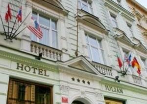 Hotel Julian