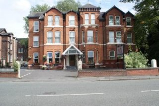 Westlynne Hotel/Apartments